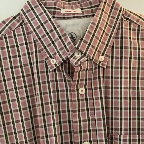 🔥 AIGLE BRAND LONG SLEEVE BUTTON DOWN! - Picture 2 of 3